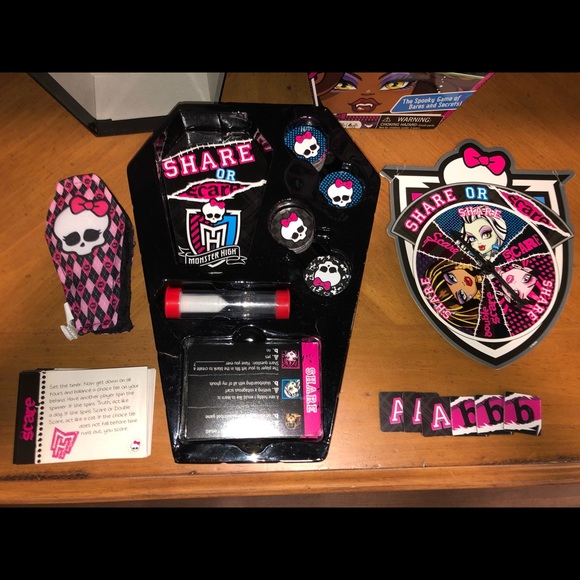 Monster High Share or Scare Game - Picture 4 of 6